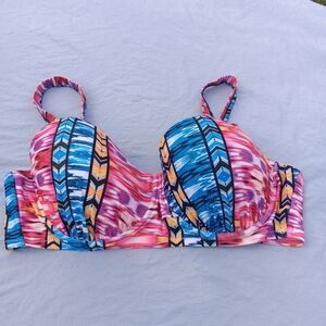 RAISINS CURVE Multicolor Swim Bikini Top With Adjustable Straps 20W